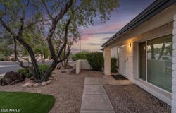 2347 E MESCAL Street, Phoenix, AZ 85028