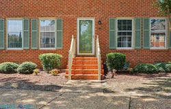 19 Capps Qtrs, Hampton, VA 23669