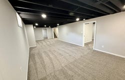 4 Regal Crescent, North Newton, KS 67117