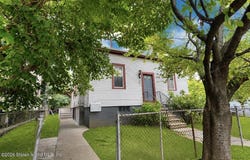3 Trinity Place, Staten Island, NY 10310