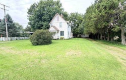 1215 S 7th St, OSAGE, IA 50461