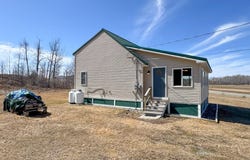 643 Averill Road, Prentiss Twp T7 R3 NBPP, ME 04487