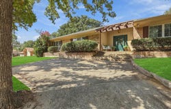609 Ambassador Street, Denison, TX 75020