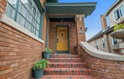 6858 Riverside Drive, Berwyn, IL 60402