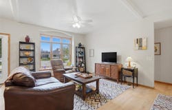 1014 E Jefferson St, Washington, IA 52353