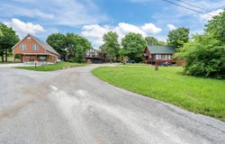 150 Big Bear Boulevard, Hollister, MO 65672