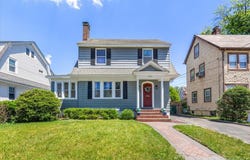 1072 Hunter Avenue, Pelham, NY 10803