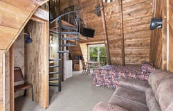 455 Eagle Drive, Reeds Spring, MO 65737