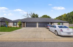 304 Tricha Circle, Gravette, AR 72736