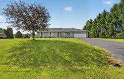 6137 Upper Ridge Way, ROSCOE, IL 61073