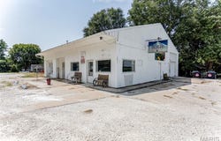 139 Bluff St., Eldred, IL 62027