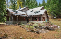 6162 Eureka Rd, Sagle, ID 83860