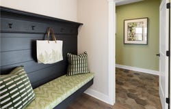 818 Colesbourne Circle, Green, OH 44685