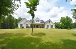 103 Clair Cv, Mooreville, MS 38857