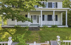 83 Bath Road, Wiscasset, ME 04578