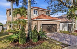1844 Aspen Ln, Weston, FL 33327