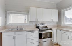 2320-2322 E Dewey Ave, Nampa, ID 83686