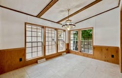 411 Days Run Rd, Creighton, PA 15030