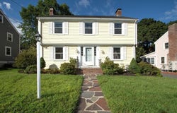 88 Elm St, Milton, MA 02186