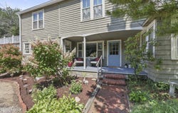 130 S Main St, Sheffield, MA 01257