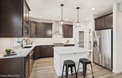 6056 PELICAN Loop, Rathdrum, ID 83858