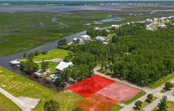 Iki Place, Diamondhead, MS 39525