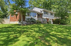 95 Miller Boulevard, Syosset, NY 11791