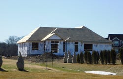 792 N Sparrow Way, Grafton, WI 53024
