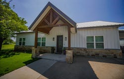 1201 Synterra Estates Loop, Jacksboro, TX 76458