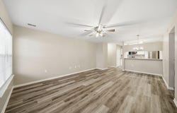 2738 S Knightsbridge Circle, Ann Arbor, MI 48105
