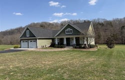 800 Smiths Grove Road, Burkesville, KY 42717