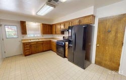 4520 Pine Ln, Lake Isabella, CA 93240