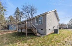 127 Hawthorne Drive, Brevard, NC 28712