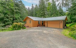 53221 E MARMOT Rd, Sandy, OR 97055