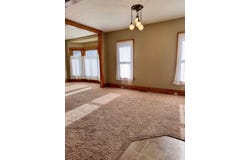 406 W 5th St., Yankton, SD 57078