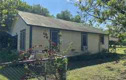 109 Harrison Avenue, Newcastle, TX 76372
