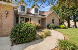208 Shelby Ave, South Point, OH 45680