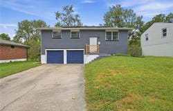 912 Colbern Drive, Belton, MO 64012