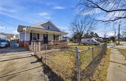 2300 Courtney Avenue, Norfolk, VA 23504