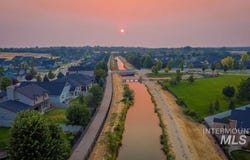 645 E Ionia Dr, Meridian, ID 83642