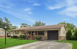 1231 Springdale Lane, Elk Grove Village, IL 60007