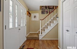 4 PARKWAY Road, Springfield, IL 62712
