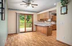 310 Haralson Ln, La Crescent, MN 55947