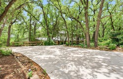 2127 Los Robles Street, Grapevine, TX 76051