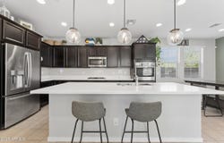 1917 S FOLLETT Way, Gilbert, AZ 85295