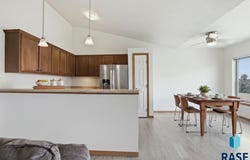 4920 S Klein Ave, Sioux Falls, SD 57106