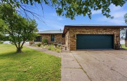 1501 State Avenue, Hampton, IL 61256