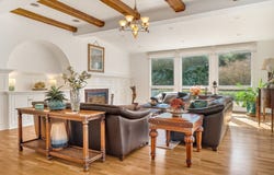39 Kings Grant Rd, Weston, MA 02493