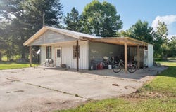 3224 Old Jackson Road, Forest, MS 39074