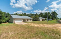 40 Glenn W Dr, Purvis, MS 39475